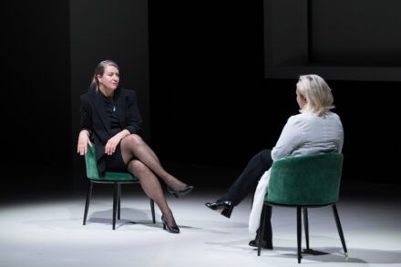 Robert Icke: The Doctor / Nina Valič and Nataša Barbara Gračner. Photo by Peter Uhan.