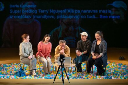 Jonathan Spector: Eureka / Nina Ivanišin, Saša Pavlin Stošić, Gregor Baković, Nejc Cijan Garlatti in Nina Valič Foto: Peter Uhan