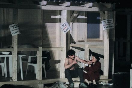 Henrik Ibsen, Viktor Ivančić: Sovražnik ljudstva / Maks Dakskobler in Pia Zemljič Foto: Toni Soprano Meneglejte